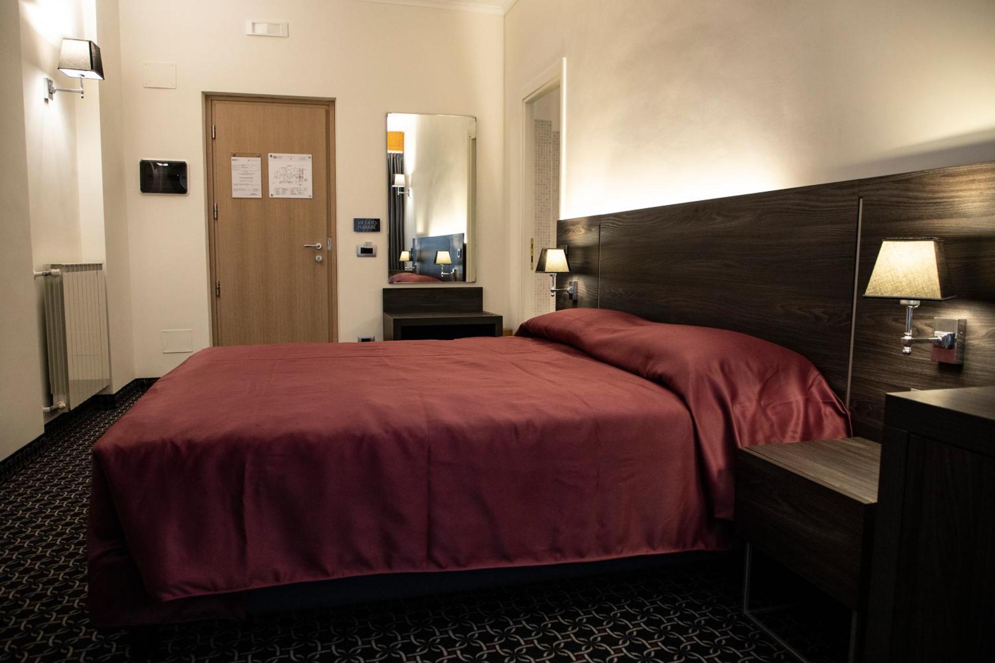 Gemelli Hotel Rome Buitenkant foto